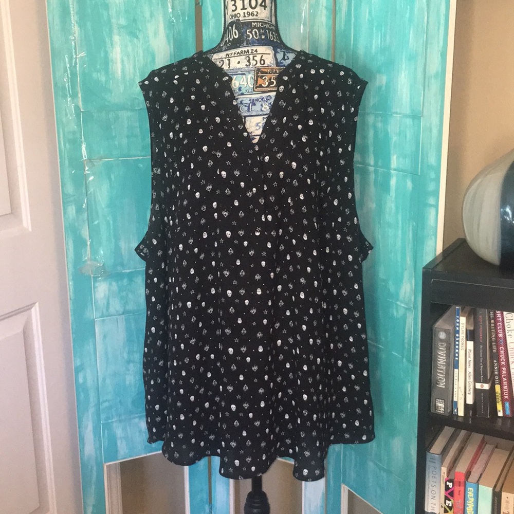 Torrid | women's sleeveless skull top
